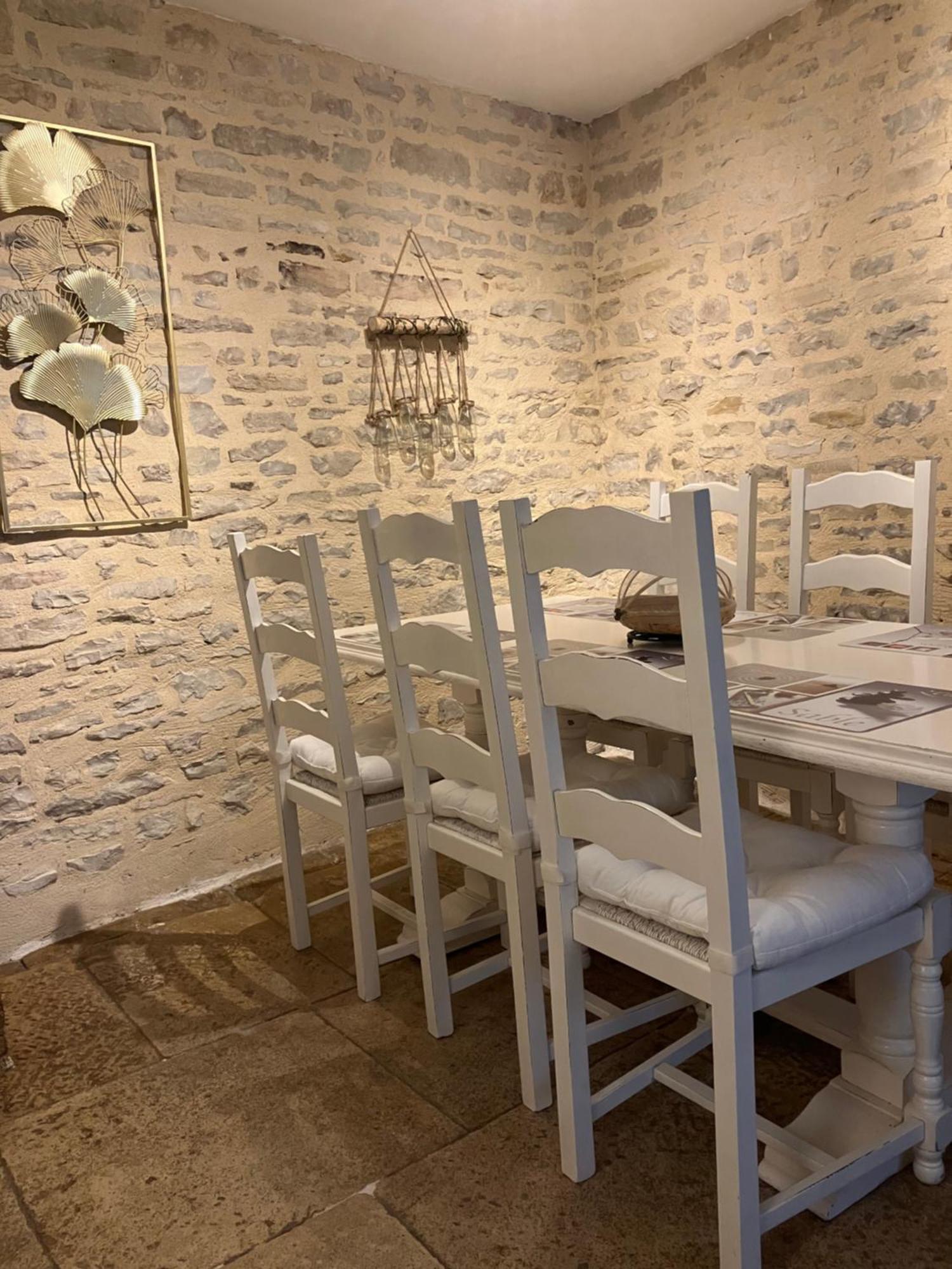 Charmante Maison En Pierres Precy-le-Sec Екстер'єр фото