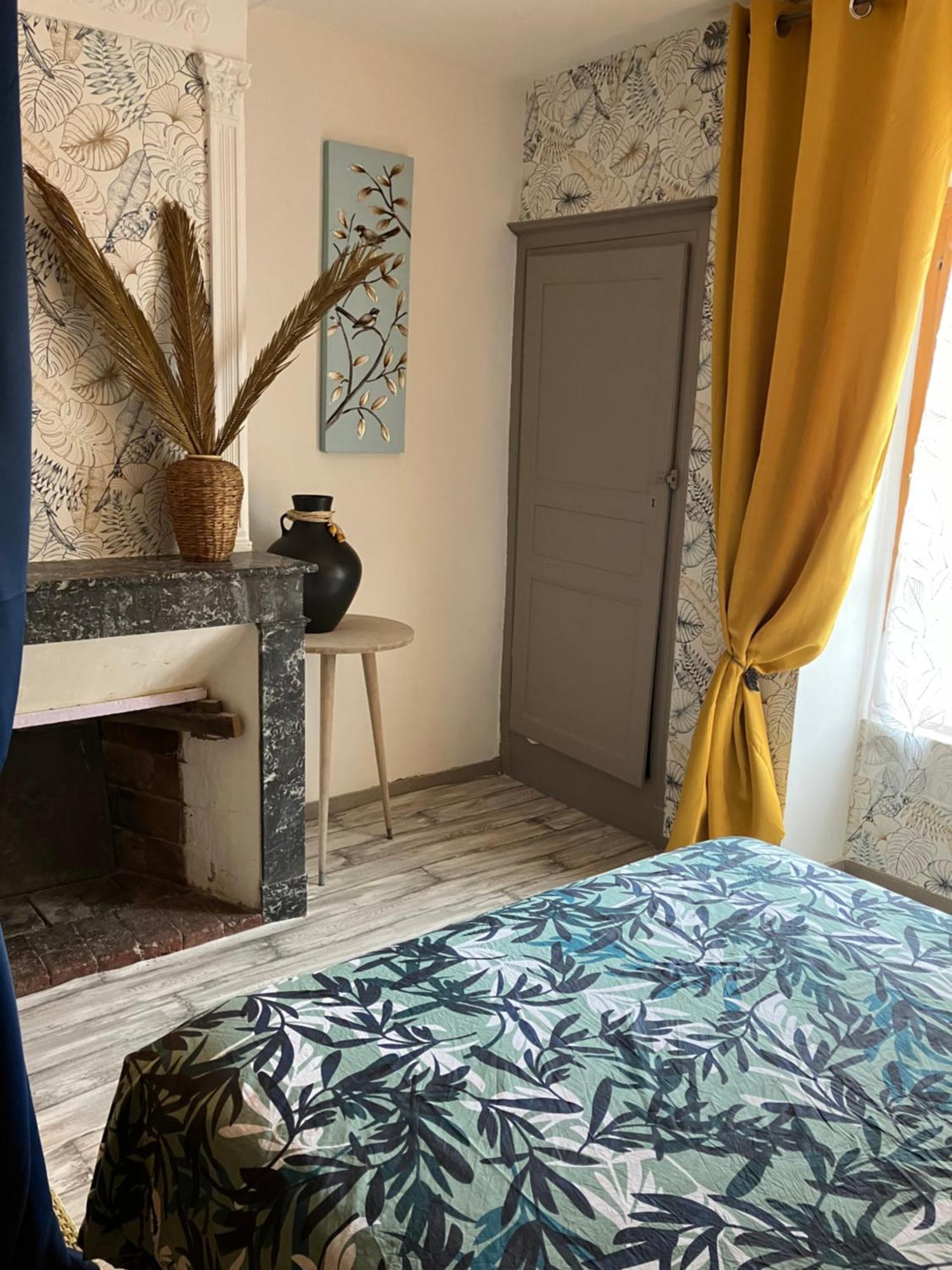 Charmante Maison En Pierres Precy-le-Sec Екстер'єр фото